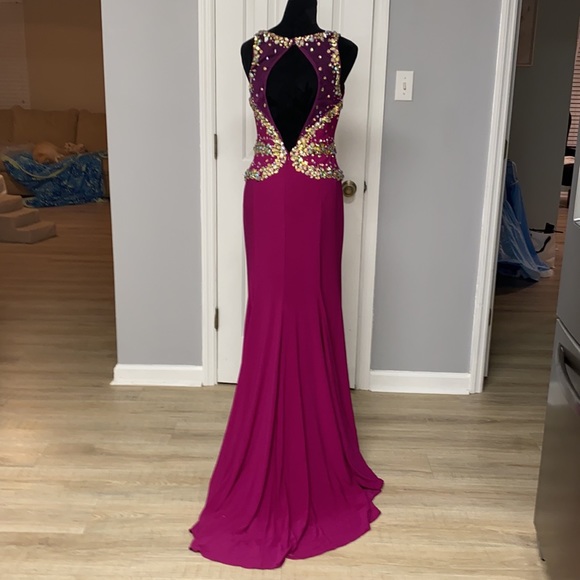 Formal Gown - Picture 7 of 16